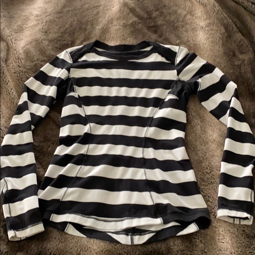 lululemon Long sleeved shirt